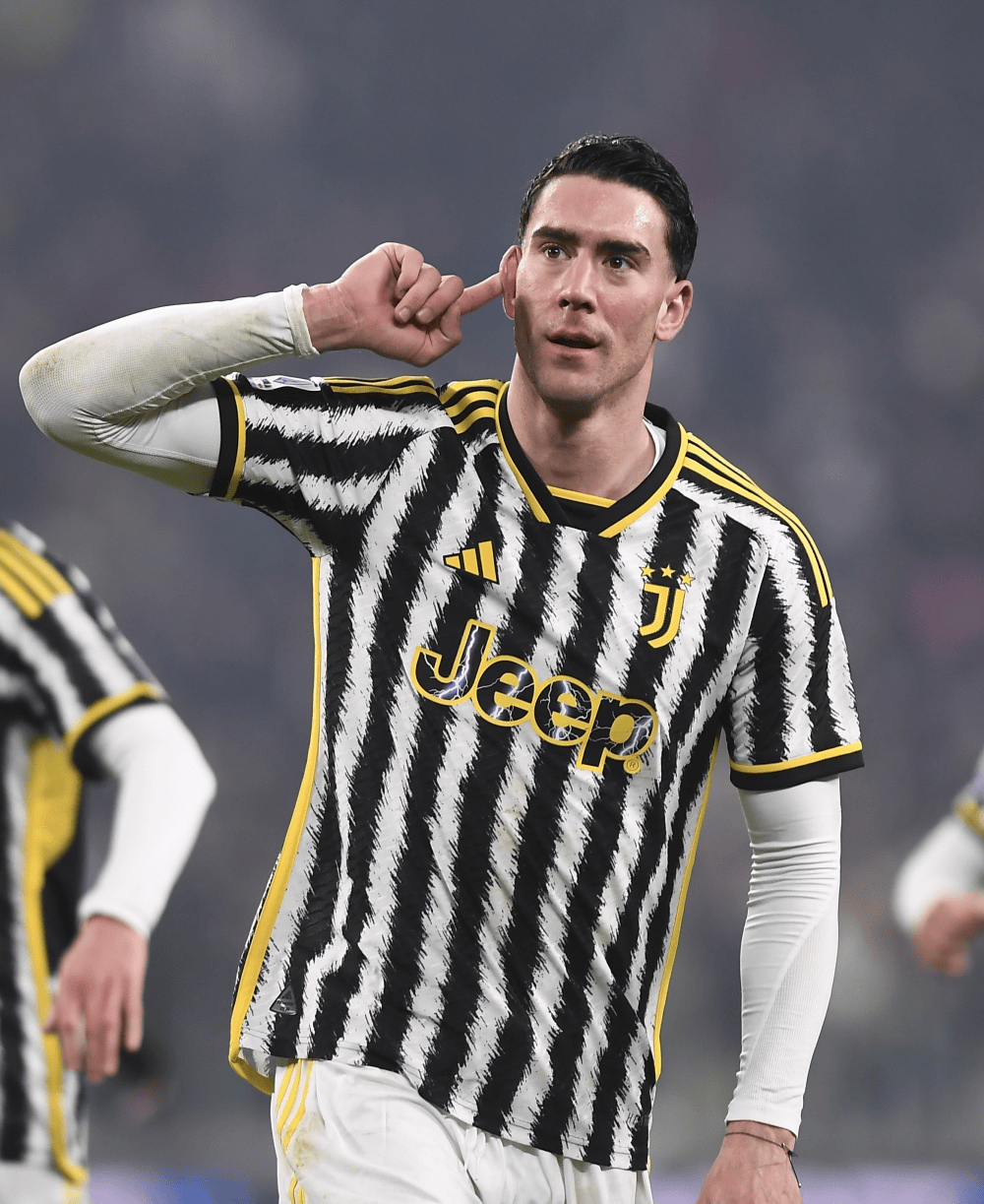 尤文图斯成功晋级八强，欧冠奇迹