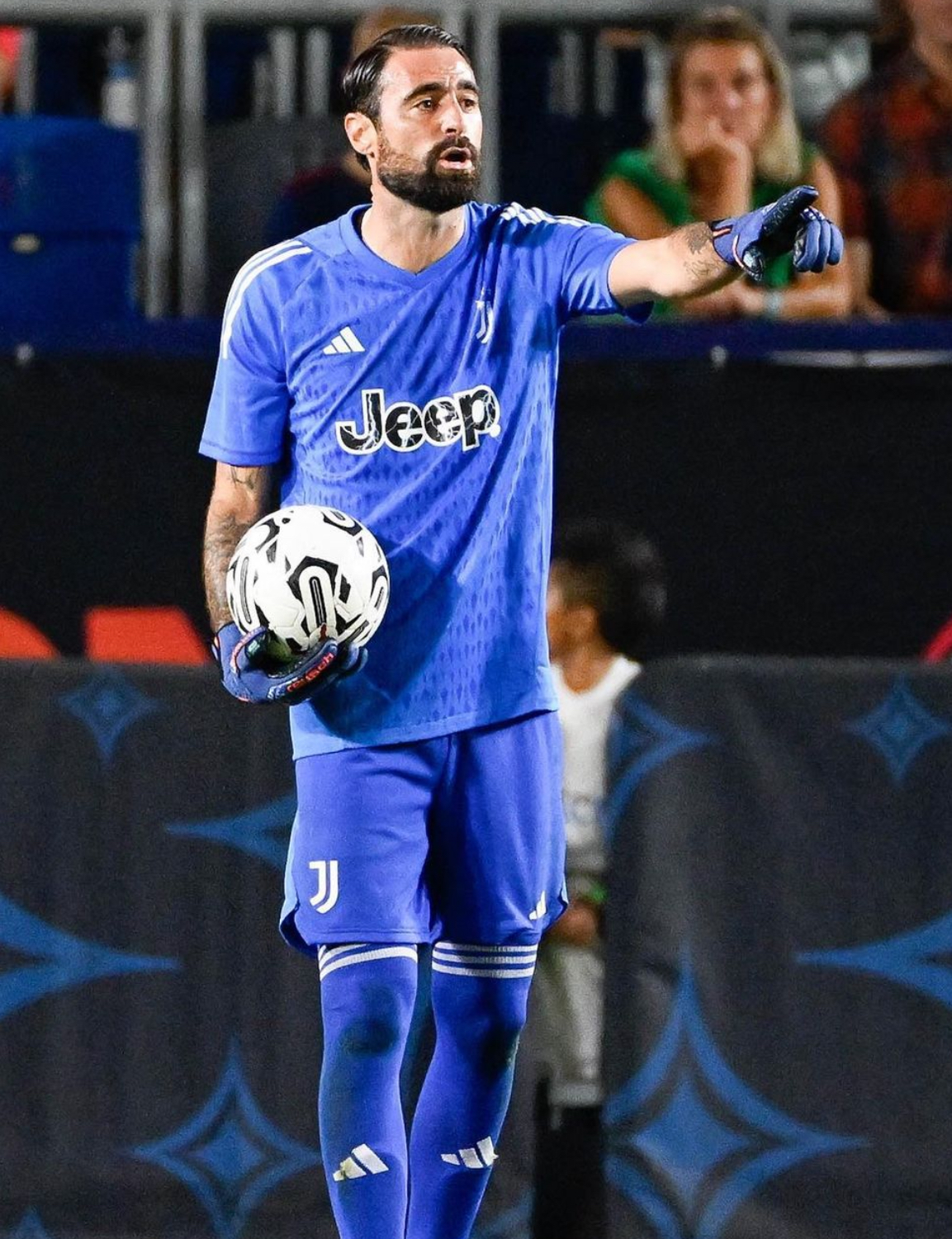 卡利亚里客场战平撒索洛，保持不败