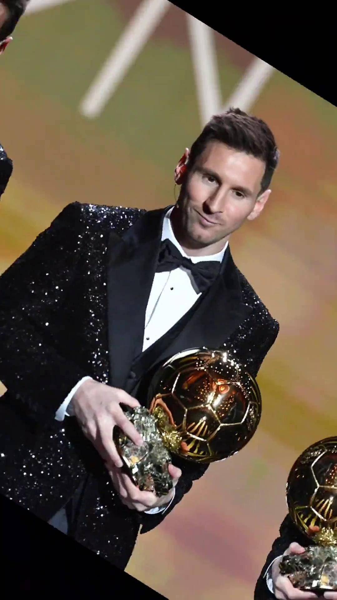 梅西第六次捧得金球奖，再创历史记录