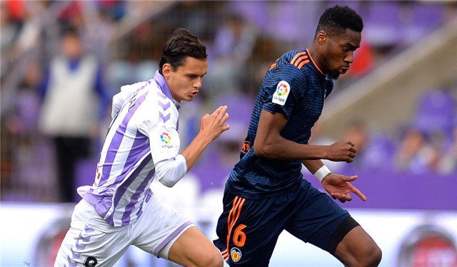 瓦拉多利德主场惨败，跌入降级区