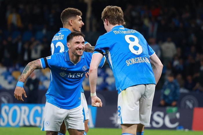 关于那不勒斯遭遇连败，欧战资格岌岌可危的信息