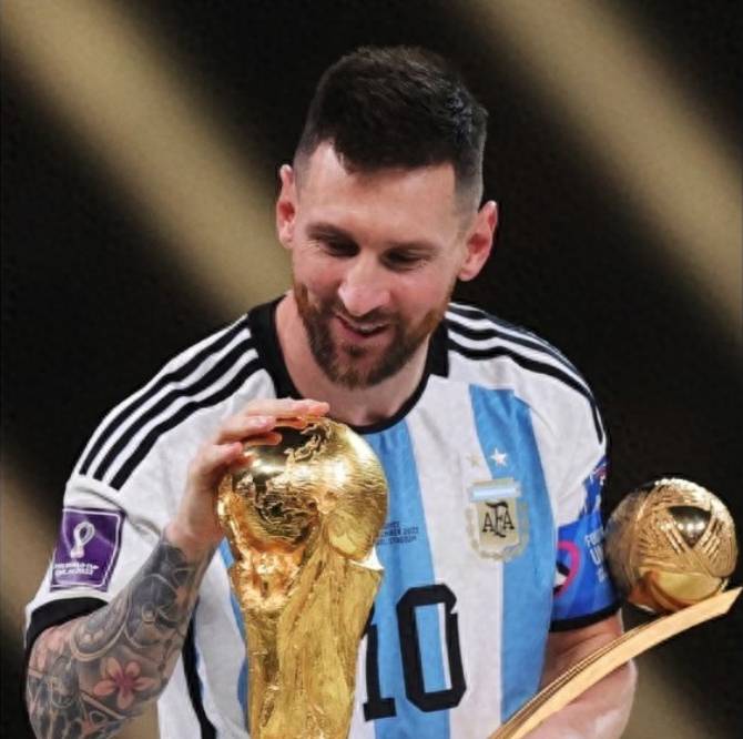 包含阿根廷国脚转会世界杯冠军球队，加盟谋求新突破的词条