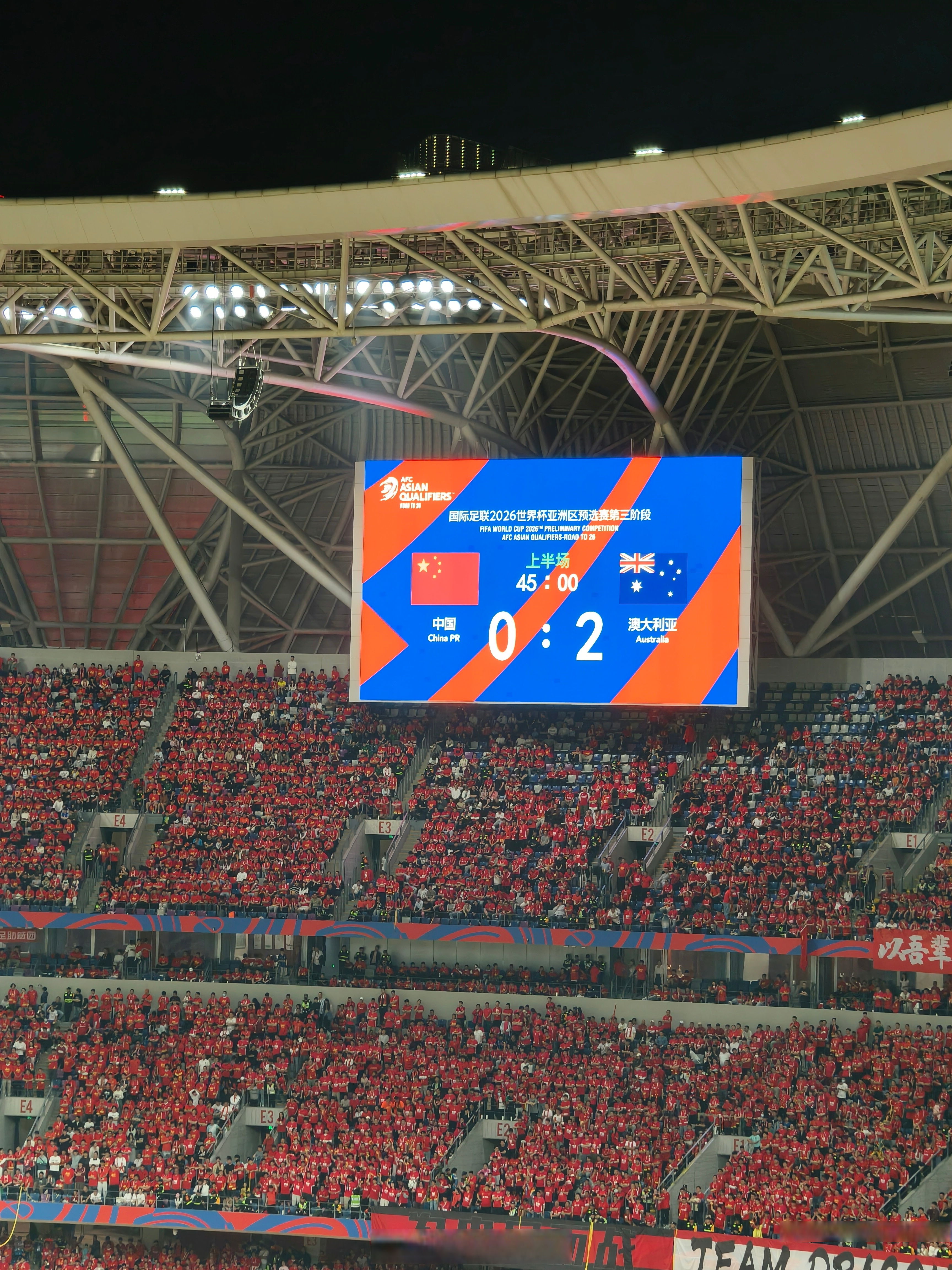 美因茨新引援亮相，球迷期待他的表现的简单介绍