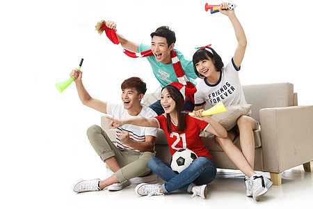 竞赛进入白热化阶段球迷疯狂呐喊