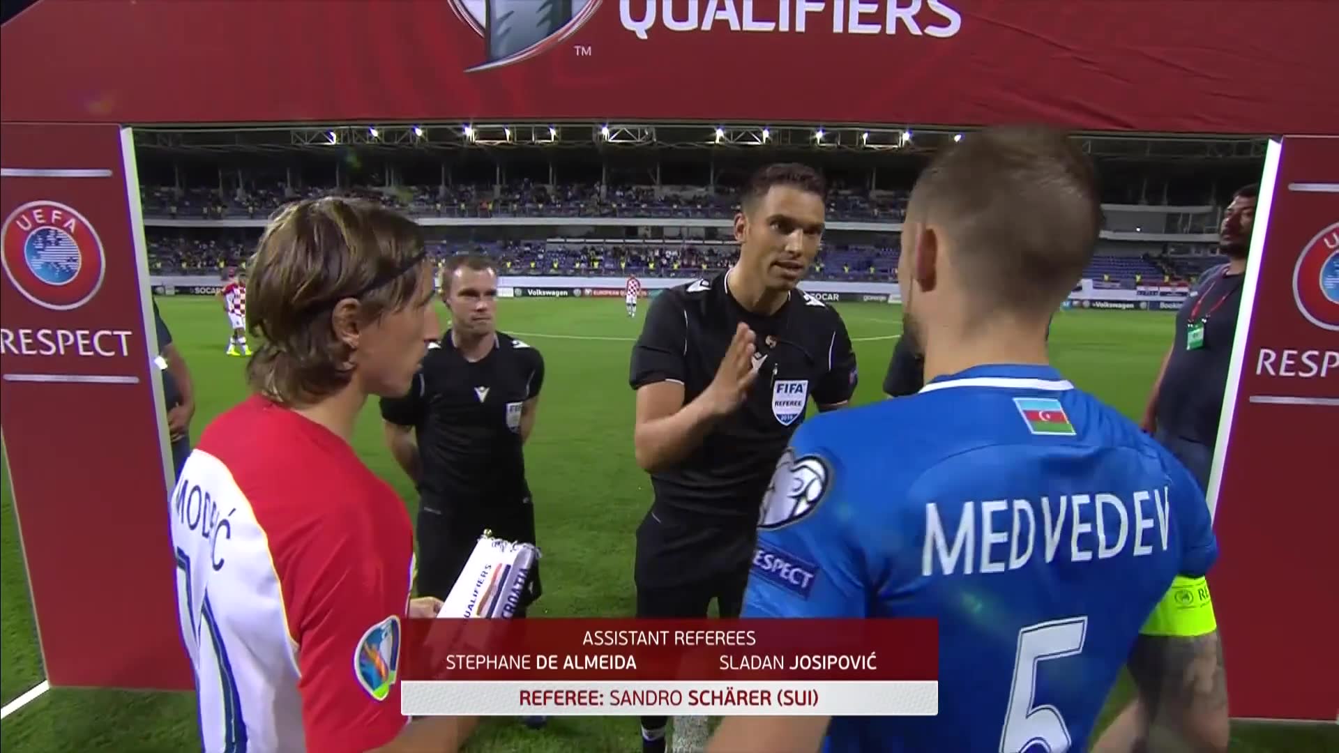 包含阿塞拜疆队客场逆袭克罗地亚队惨败瑞典队的词条 包含阿塞拜疆队客场逆袭克罗地亚队惨败瑞典队的词条