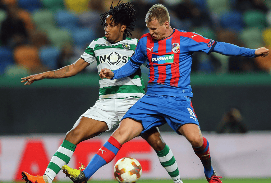 里尔队员发挥出色，帮助球队赢得胜利保持不败的简单介绍