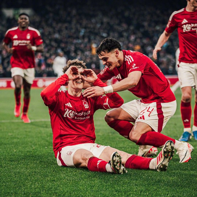 爱游戏官方-彼得堡联一球小胜，豪取联赛两连胜