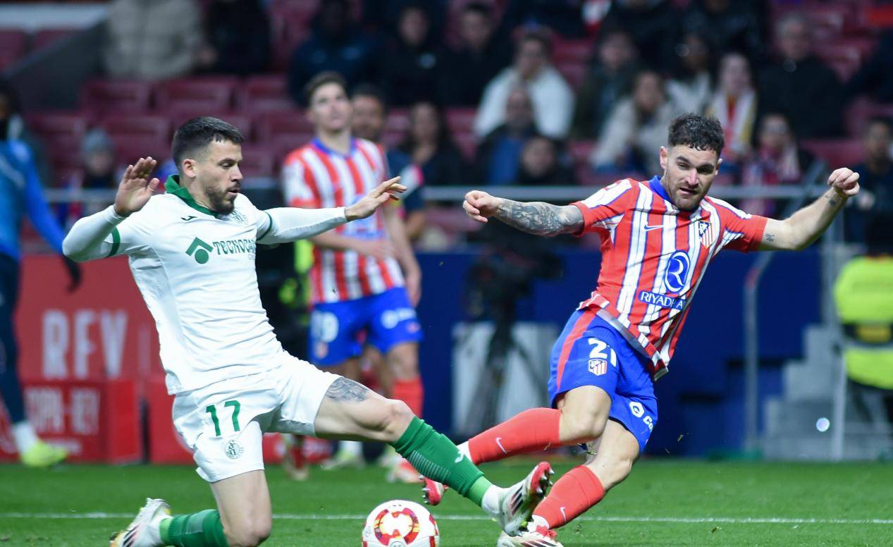 爱游戏入口-赫塔菲球队面对挑战锲而不舍追赶