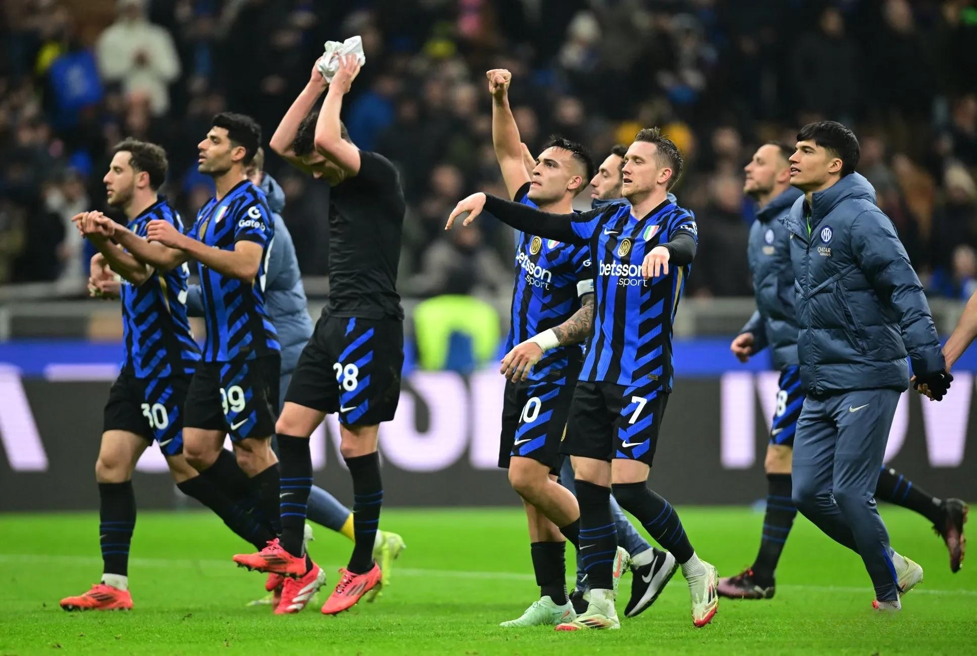 爱游戏大厅-尤文图斯铁卫发挥出色，成功晋级