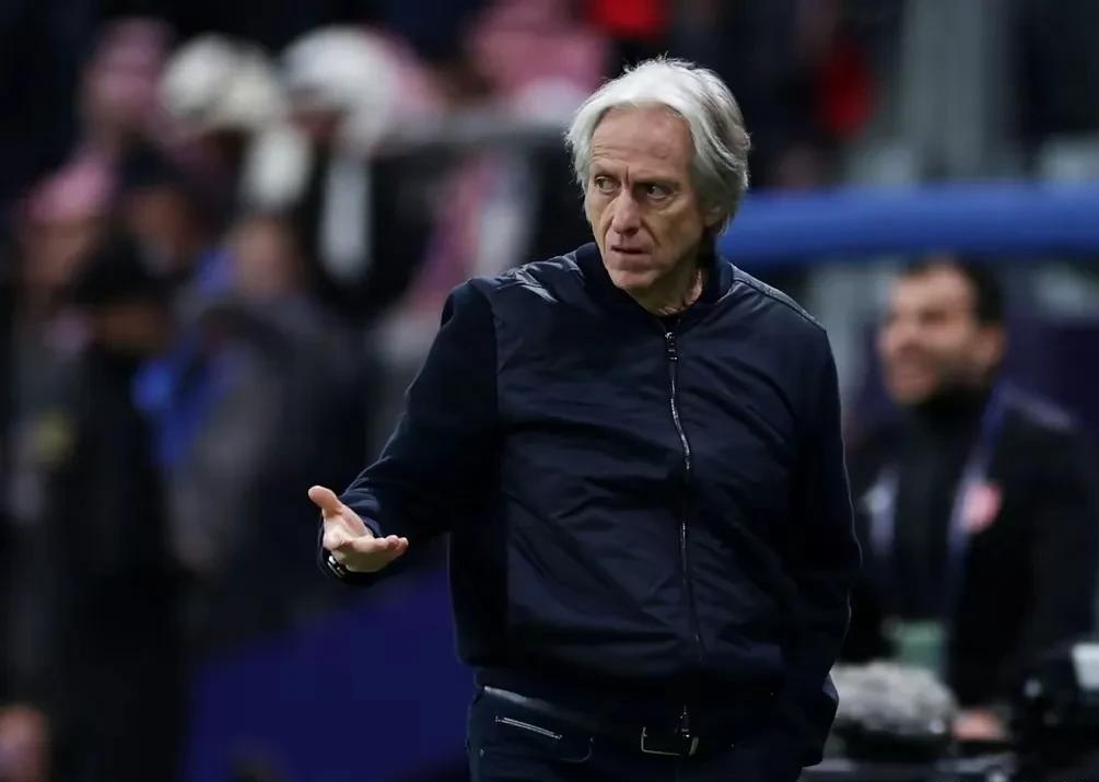 热那亚主教练赛前发布战术，或让对手难以应对