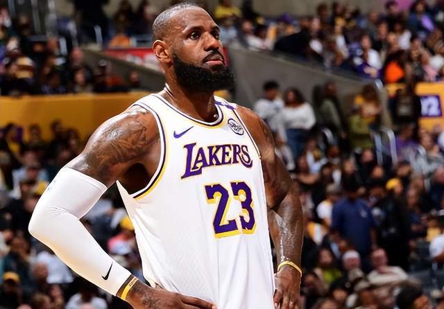 爱游戏官方-华边攻击火力凶猛，主场豪取连胜