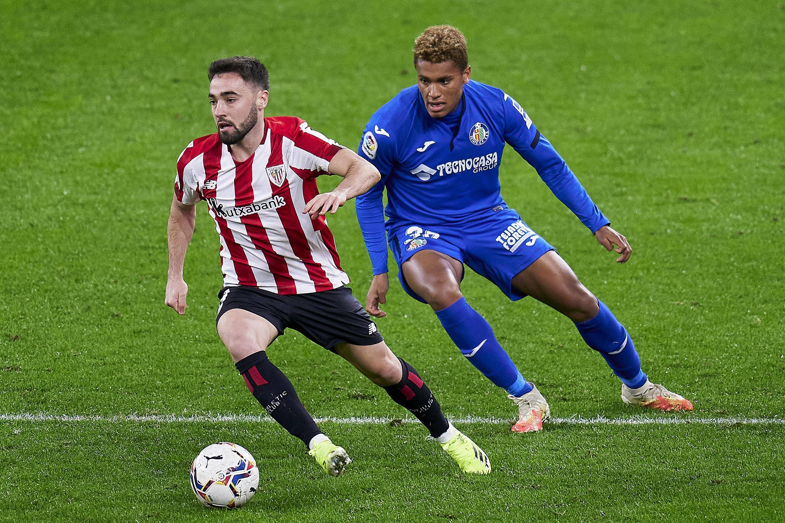 爱游戏官方-赫尔城客场大胜，上升保级形势