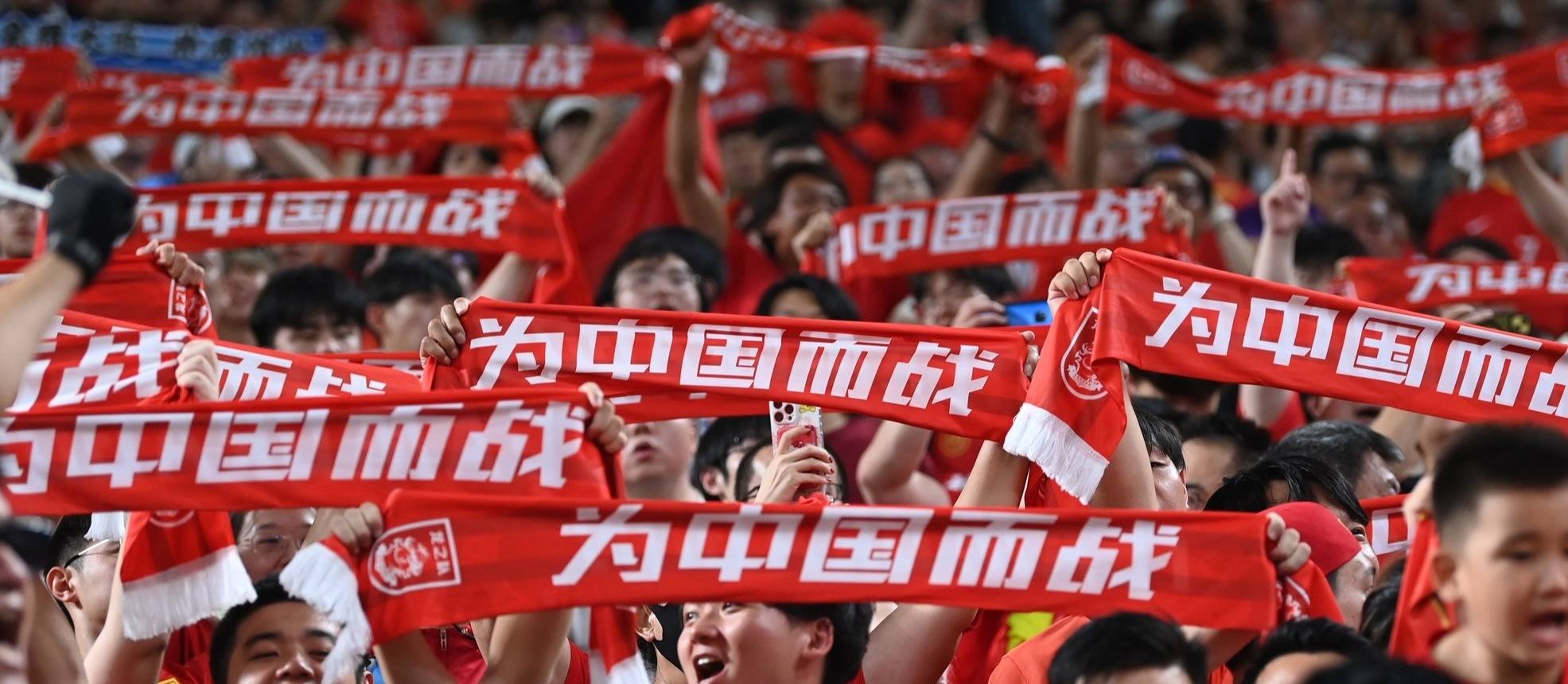 英勇抗争！比赛场上的对抗异常激烈的简单介绍