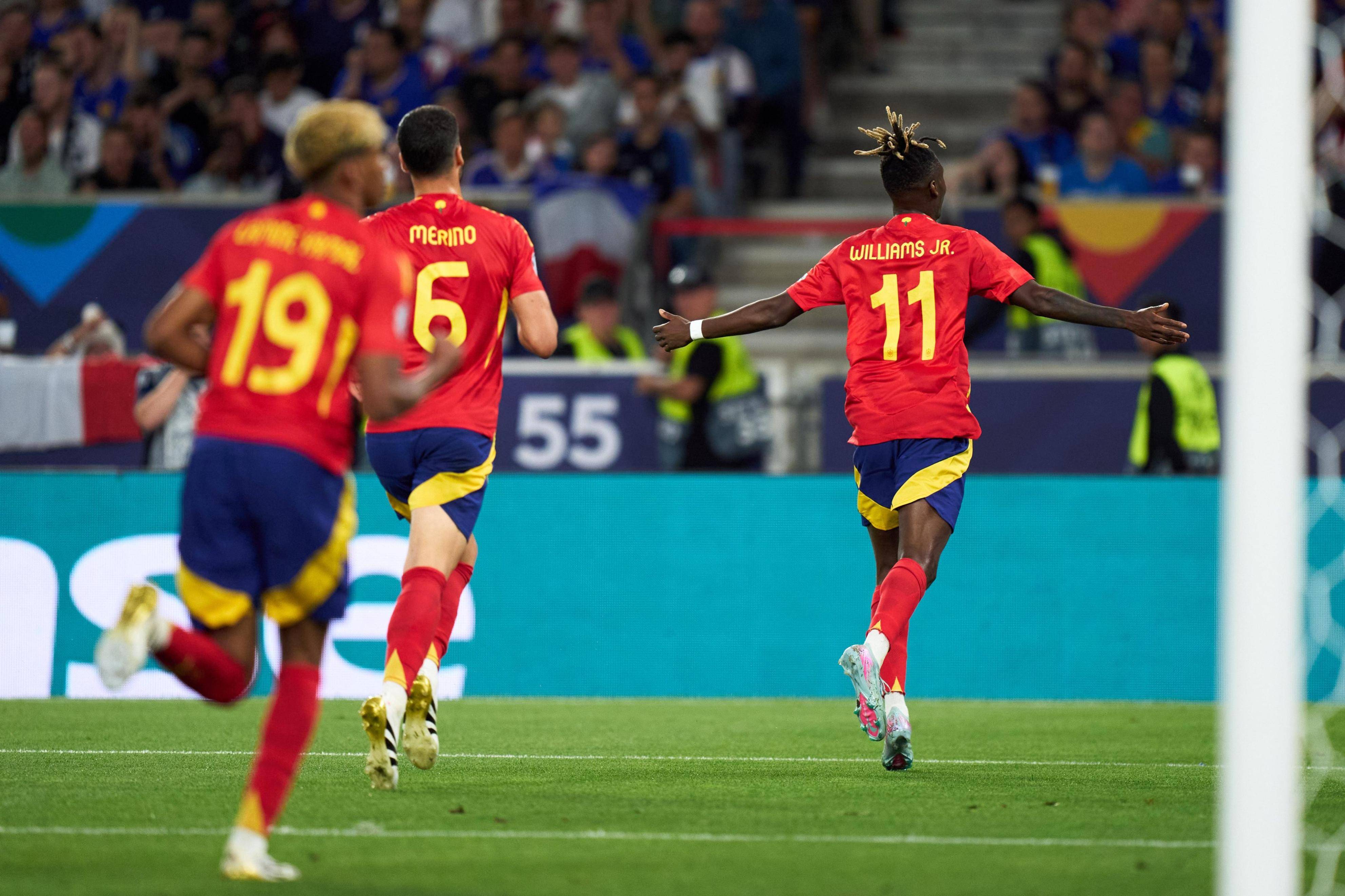 爱游戏入口-丹麦击败乌克兰，成功晋级欧洲杯八强