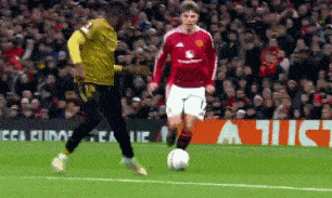 爱游戏入口-里昂首发强阵出击尼姆，展望胜利