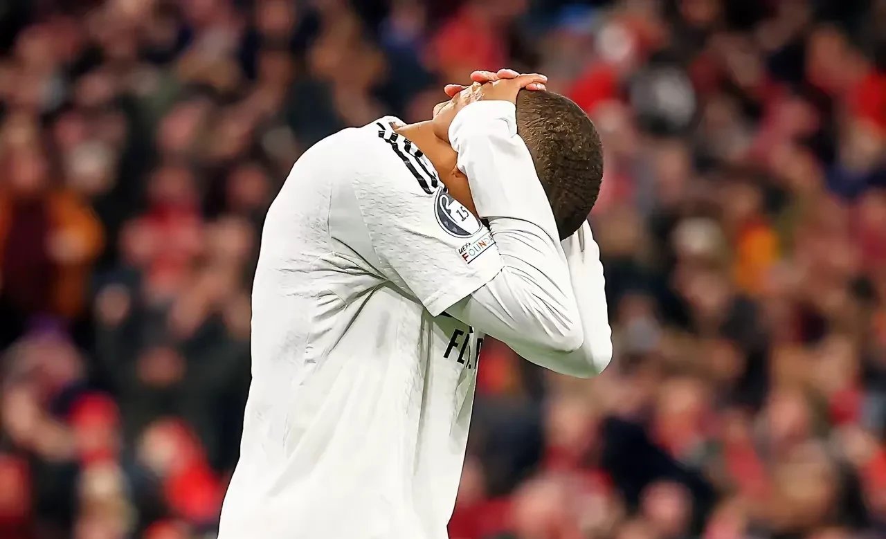 梅尔滕斯负伤离场，皇家贝蒂斯告负完结的简单介绍