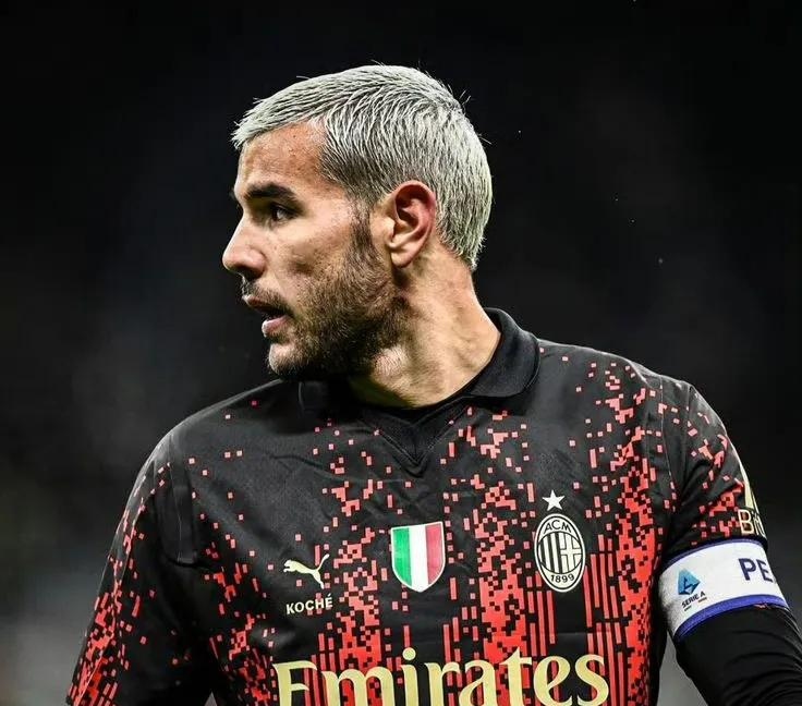 AC米兰签入新后卫，增强防守实力