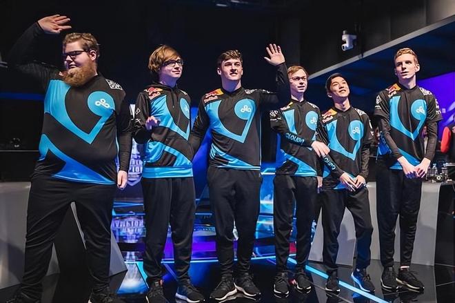 C9力克BRO，Xiaohu极限生还后反打焦点之战入围赛，引爆全场热议