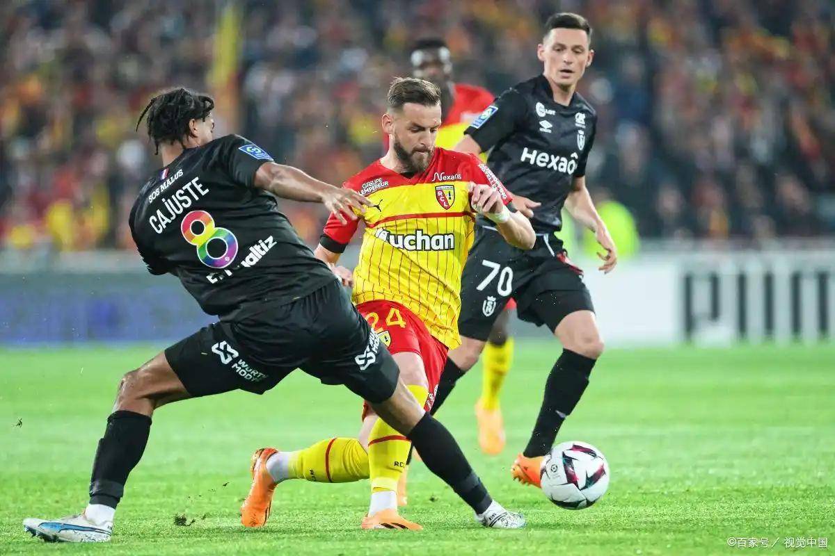 关于美因茨遭遇客场挫败,积分榜跌至中下游的信息 关于美因茨遭遇客场挫败,积分榜跌至中下游的信息