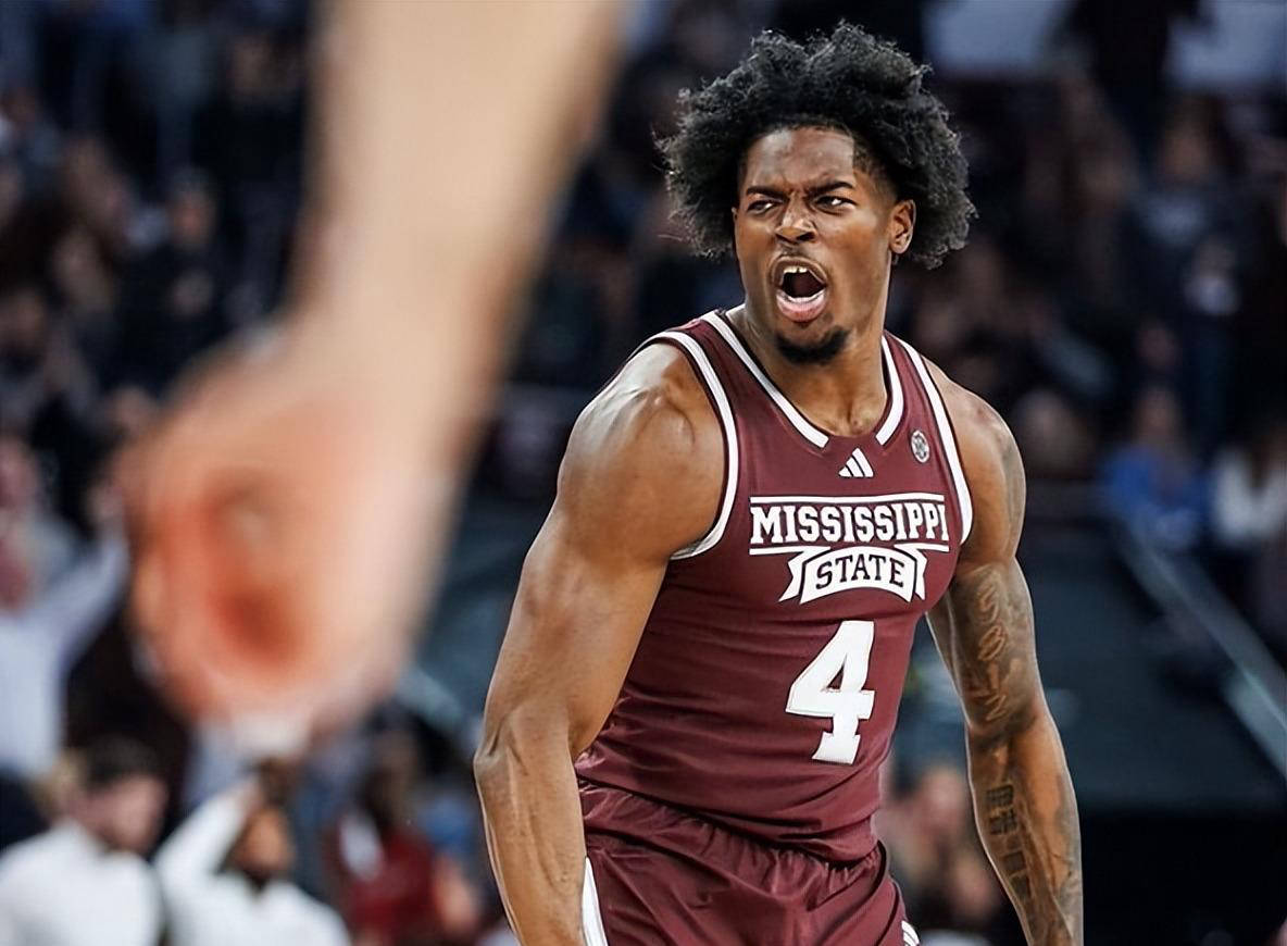 关于火箭队新援表现抢眼,球队实力提升的信息 关于火箭队新援表现抢眼,球队实力提升的信息