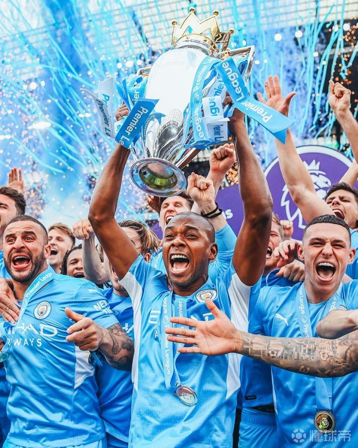 爱游戏娱乐-曼城中场费尔南迪尼奥因伤休战，球队压力加大