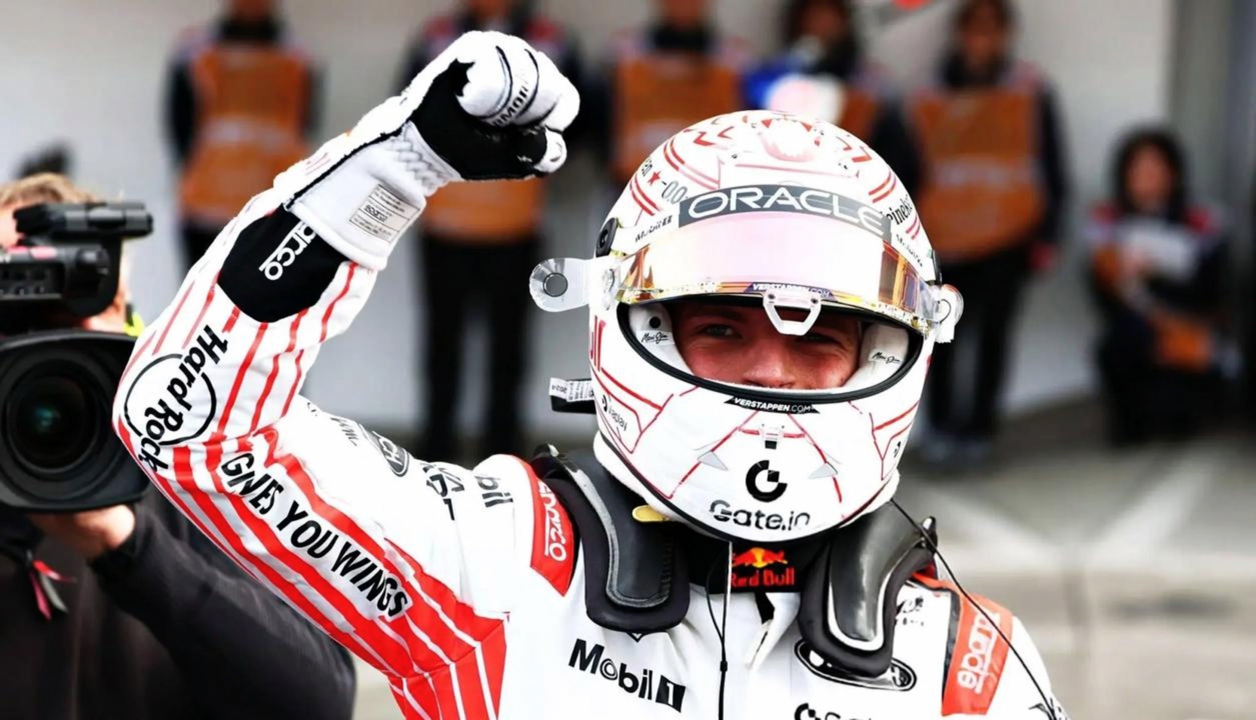 法拉利横扫红牛车队，佩雷兹关键制胜的简单介绍